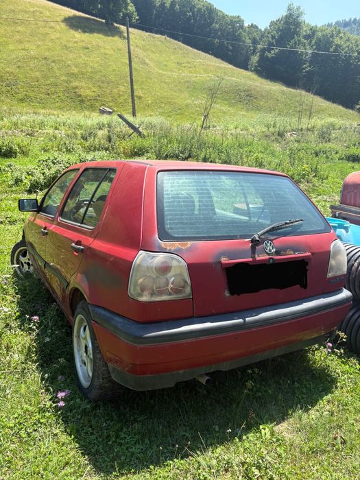 Vând Golf 3.