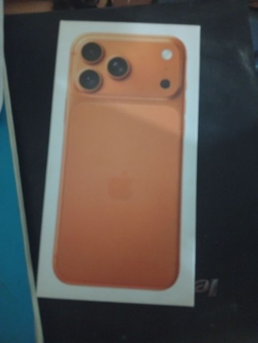 Продам iPhone 17 pro max android в хорошем состоянии