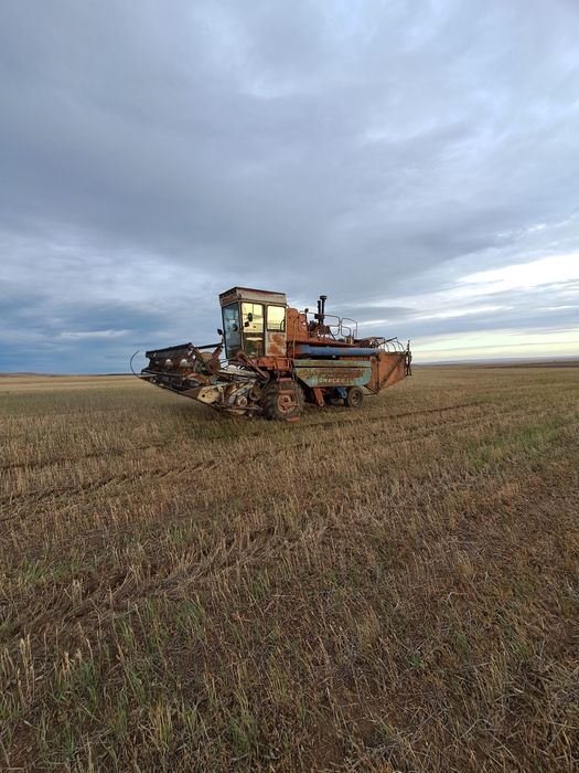 Комбайн Енисей 1200