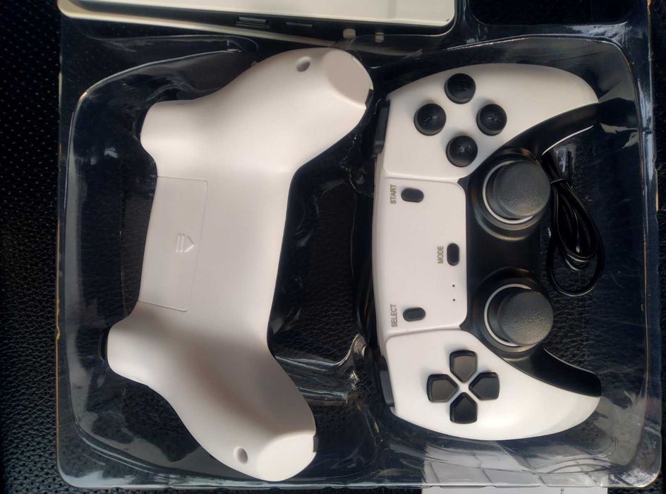 ТВ Игра конзола RS5, 45 000+ игри, Два безжични джойстика, 4K HD, 2.4G