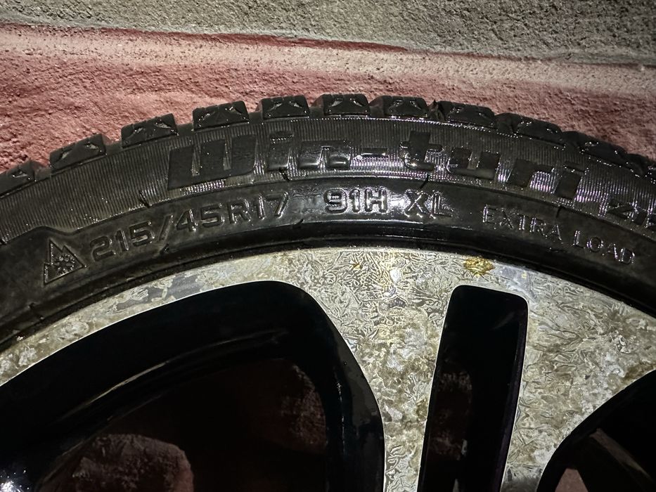 Продам 2 покрышки Hifly