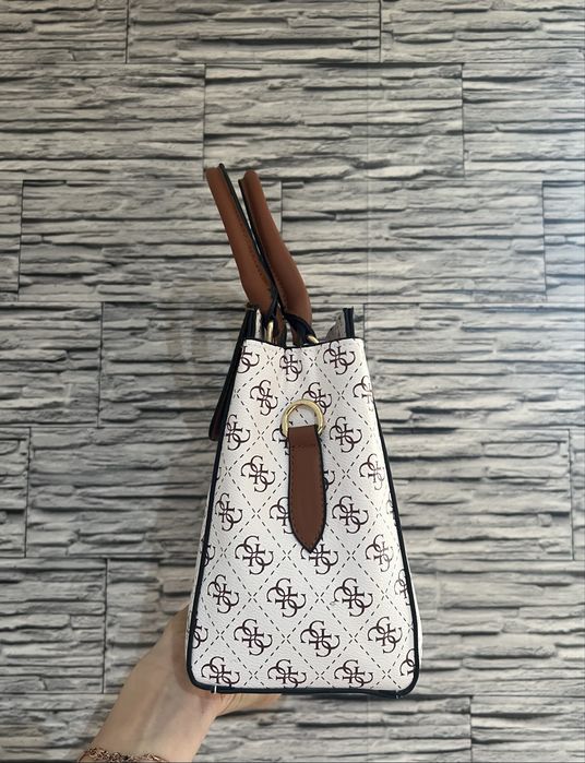 Дамска чанта Guess, Мини раничка Michael Kors