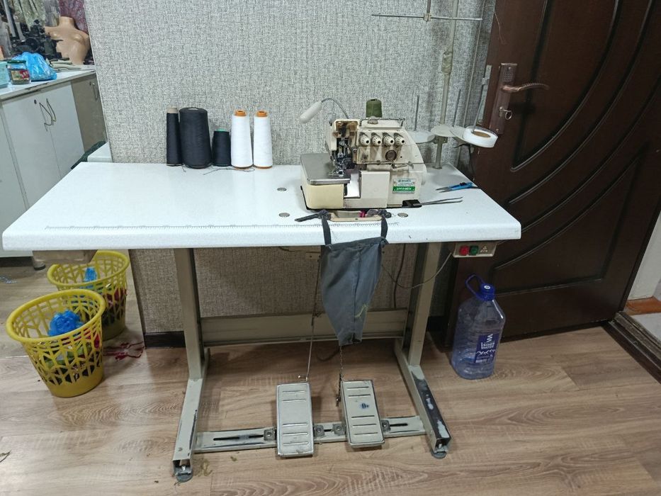 Швейная машинки оверлок продаём срочно