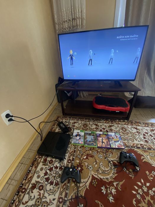 Xbox 360 находится в центре состояние отличное