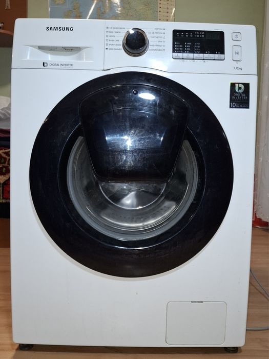 Продавам пералня SAMSUNG на части.