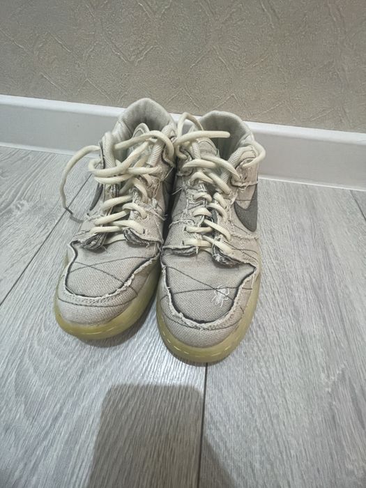 Кроссовки найки