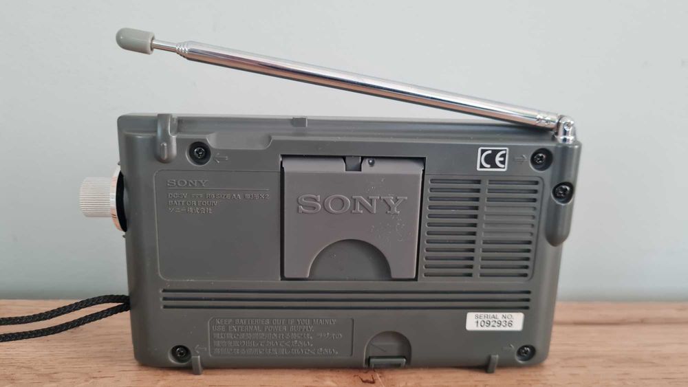 Sony ICF-SW11 – 12-лентово всевълново радио