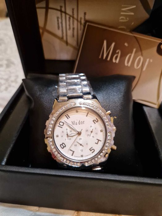 Чисто нов дамски часовник Ma'dor, сребърен с диаманти