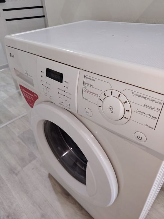 Продам стиральную машинку