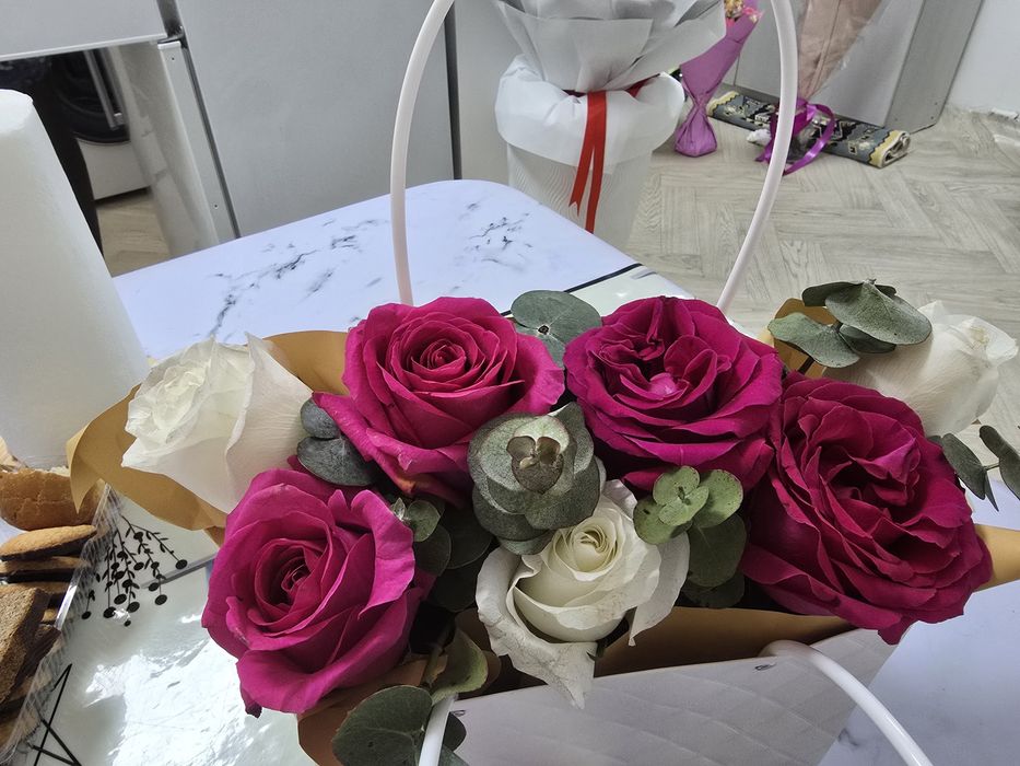 Гүл сатылады 2000 бастап