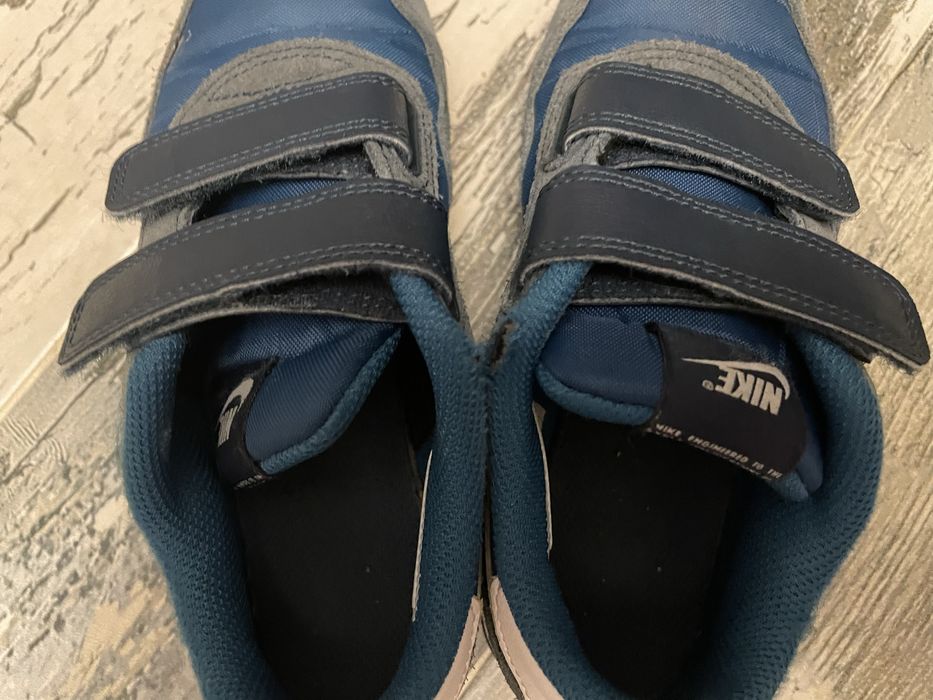 Adidasi nike marime 32