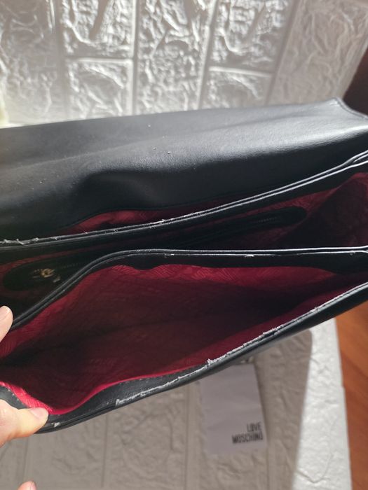 Geanta dama, Moschino