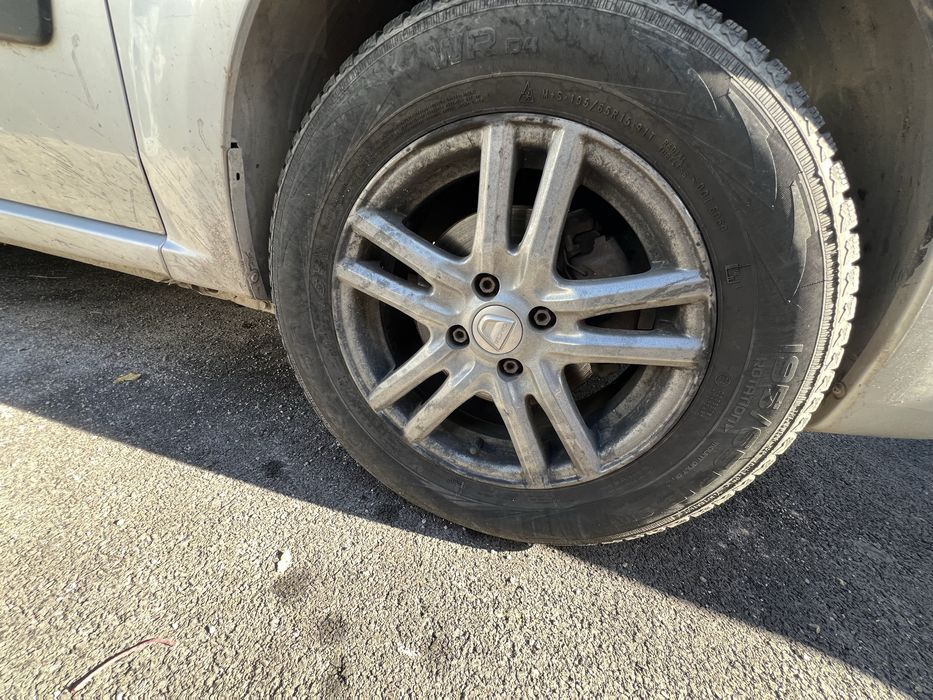 Dacia Logan 1.5 DCI на части