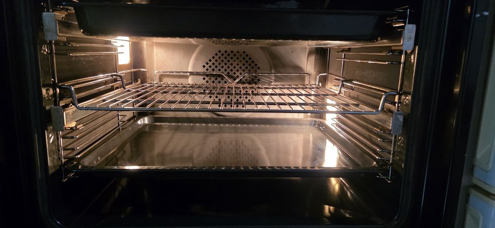 Vand cuptor electric  incorporabil Amica