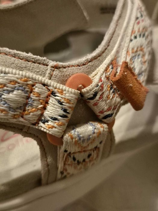 Sandale Clarks Amanda Step – noi – piele întoarsă – mărimea 40 – foarte comode