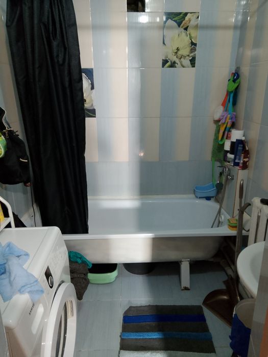 Продам квартиру 4 комнатную