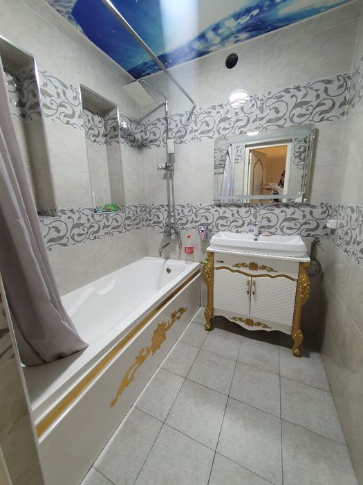 Узимнинг уйим Чархийда 4 хонали 2 этаж Евро уй