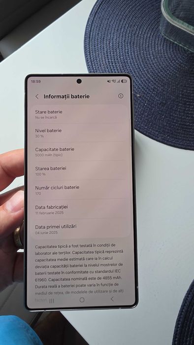 Vând Samsung S25 Ultra - 512 GB, doar 170 cicluri incărcare