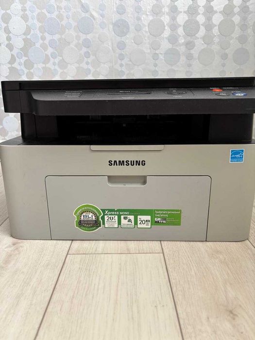 Продам лазерное МФУ Samsung Xpress M2070