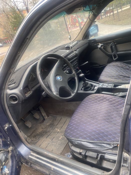 Продам бмв 520 е34