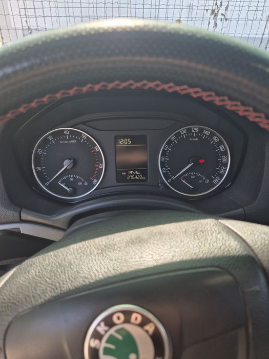 Vând Skoda Octavia