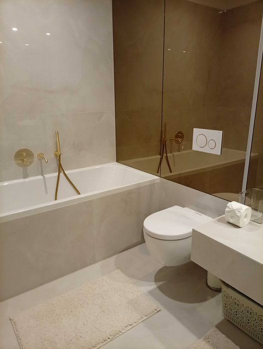 Menajera,curatenie la domiciliu,spatii birouri