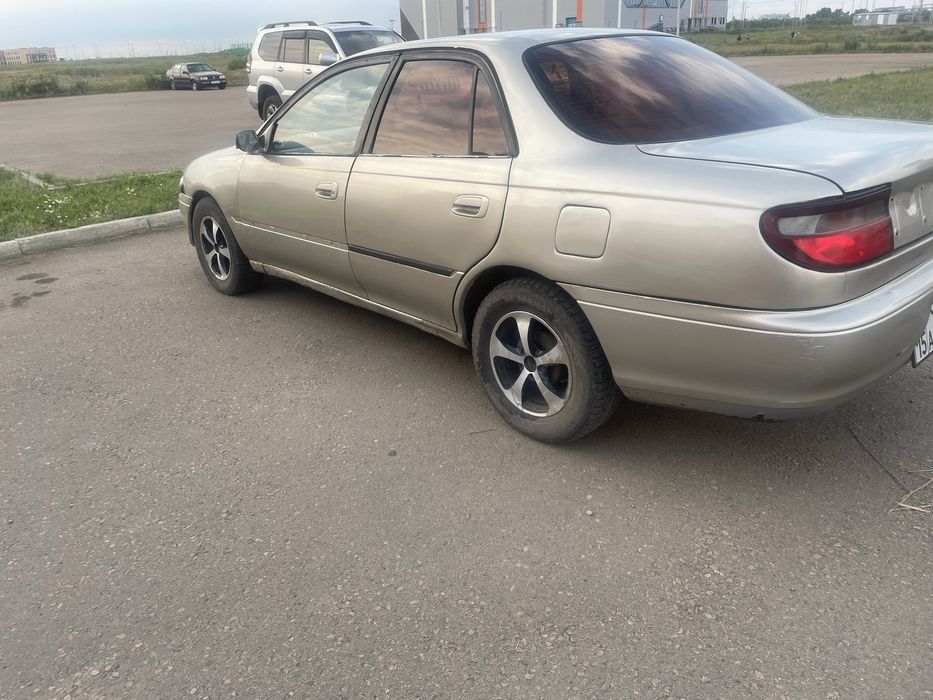 Продам а/м карину на акп