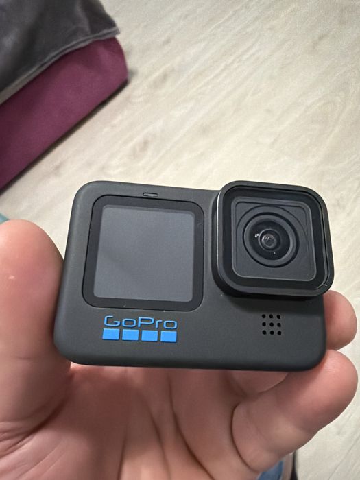 GoPro 11 Black aproape noua