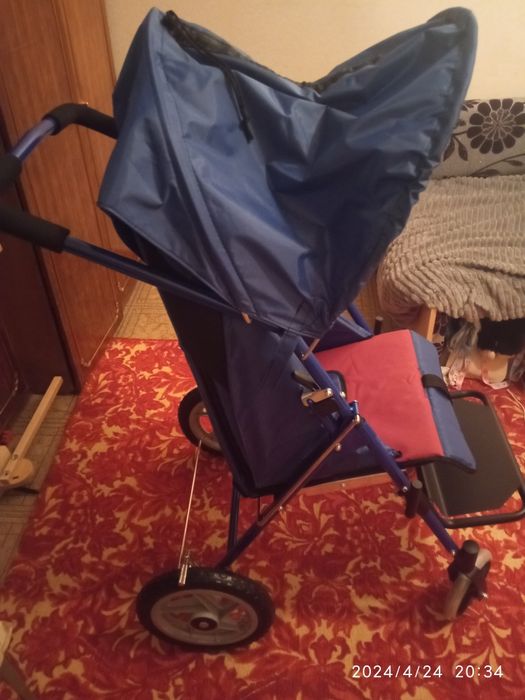 Продам.Кресло-коляска инвалидное DS116-1