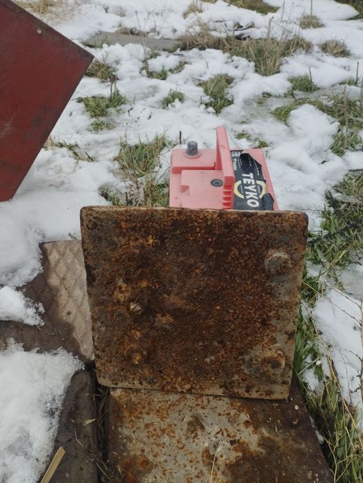 Закладные железная