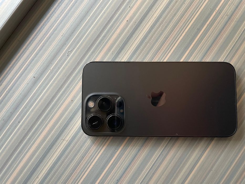 продаю Iphone 13 pro