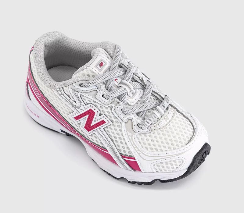 Детски маратонки New Balance 740, бяло и розово