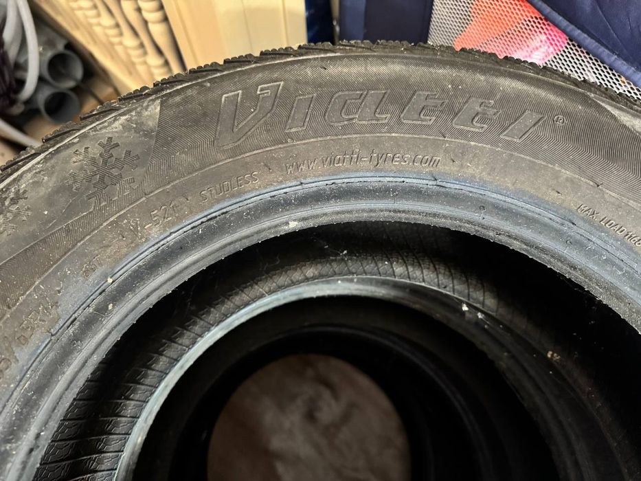 Зимняя резина в идеальном состоянии viatti BRINA 185/65/r14