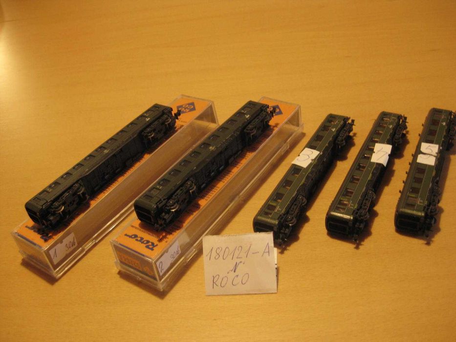 Вагони Роко - Австрия 180121-А , мащаб N 1:160