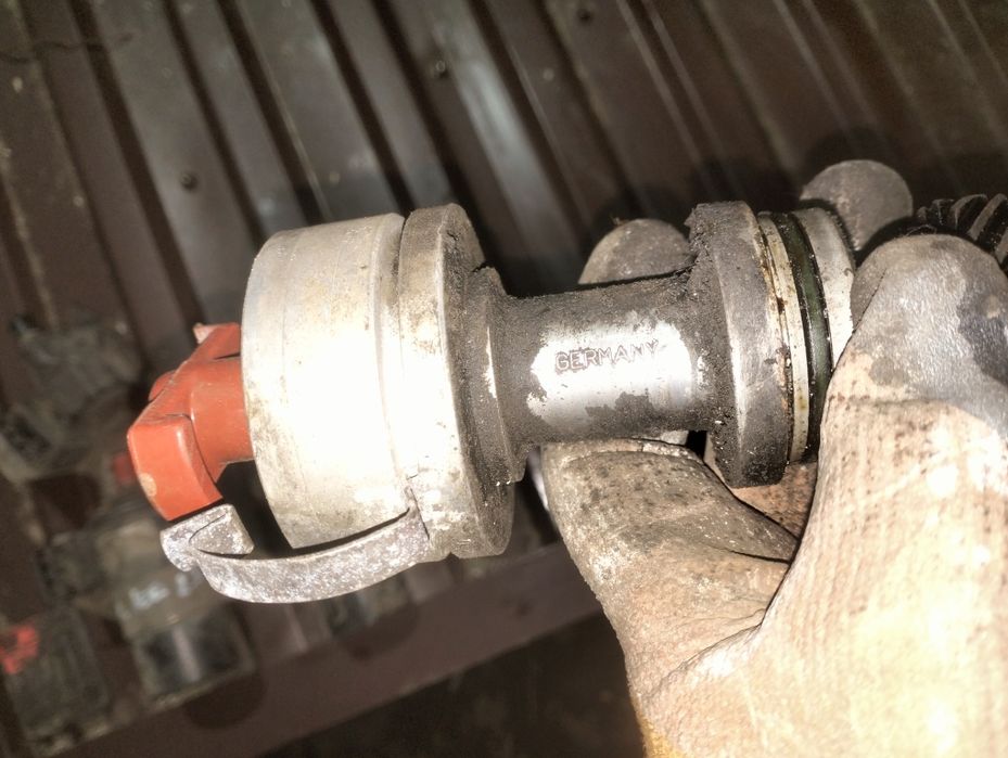 Трамблёр Ауди 100 с4