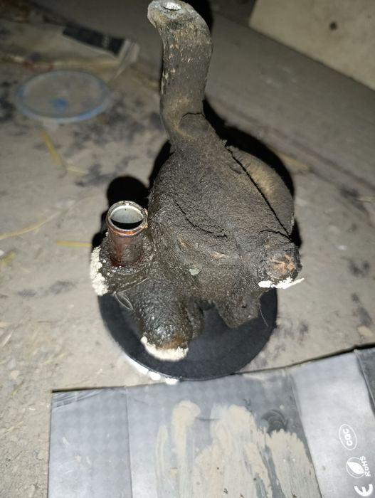 Опел вектора , гитара, подушка,гур