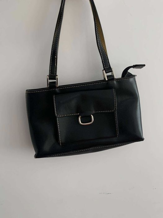 Малка черна дамска чанта НОВА