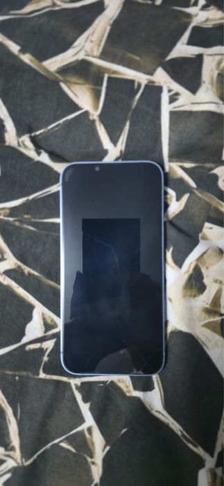 iPhone 14 в идеальном состоянии