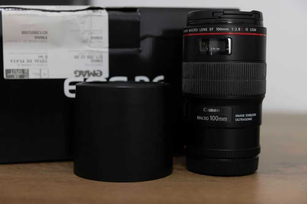 Obiectiv Canon EF f:2.8 L IS  Macro USM , raport 1:1