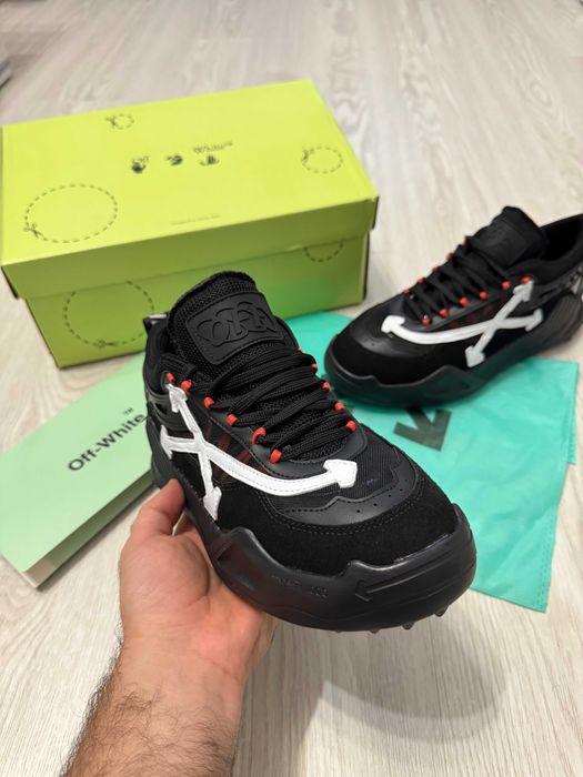 * OFERTA * adidasi OFF white odsy negru