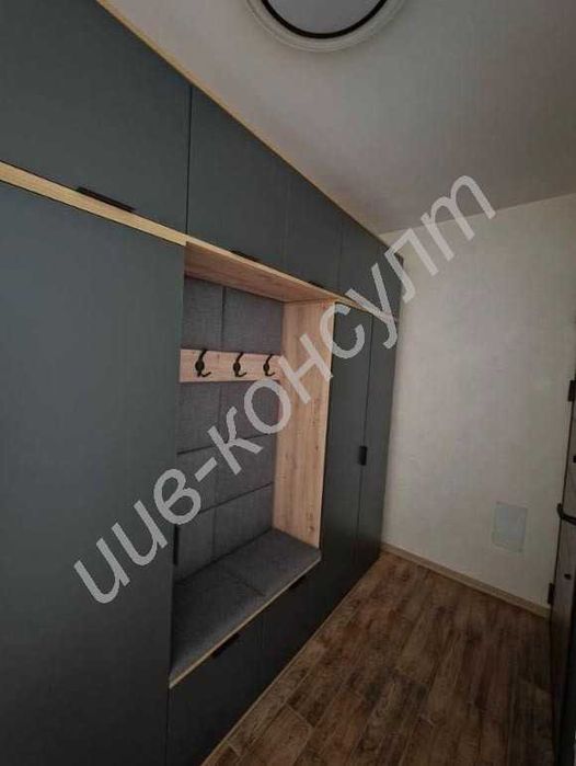 Нов тристаен апартамент зад Практикер