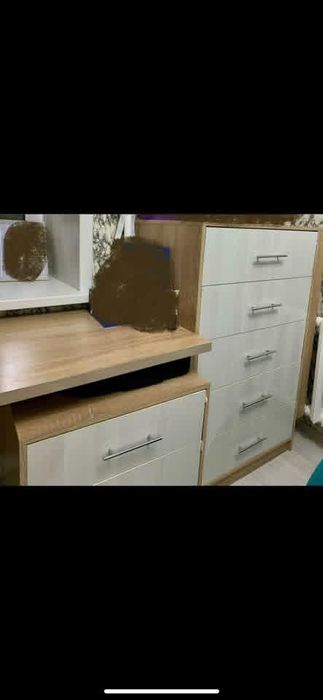 Шкаф тумбочка и стол