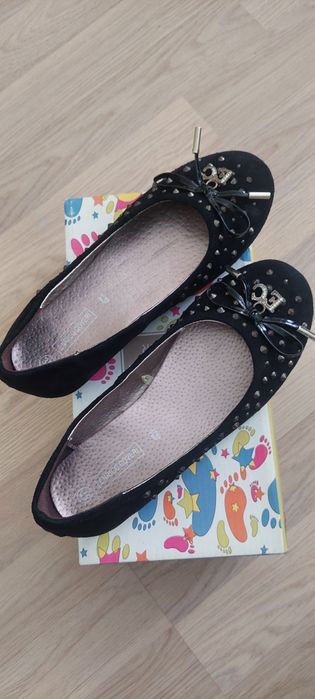 GUESS, ADIDAS, MICHAEL KORS, Moschino, New Balance, Liu Jo