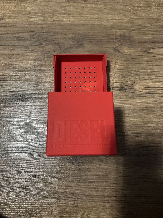 Diesel Dz4605.     .