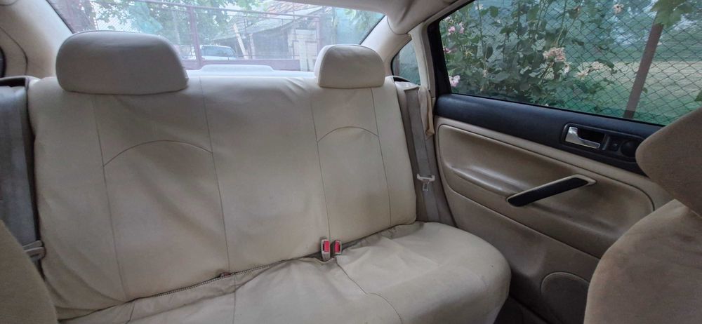 Passat B5 pentru piese.