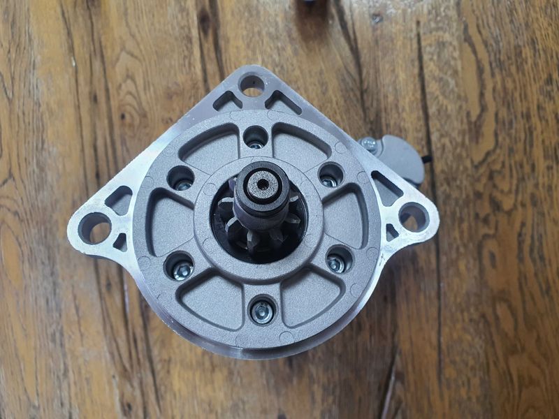 electromotor nou cu reductor de putere pentru u445 sau aro WYXP