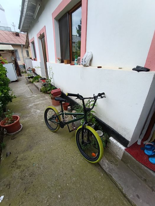 Trotineta electrica Xiaomi essential și BMX Decathlon