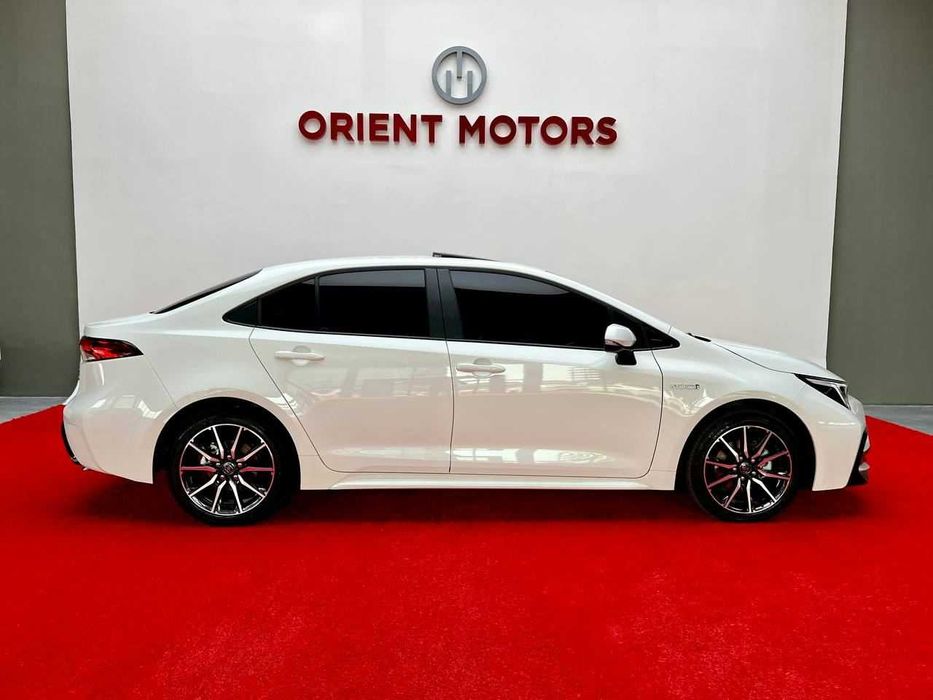 Toyota Levin (Corolla) 1.8L Hybrid Sport перечисление, автокредит 30