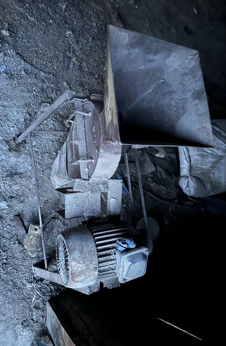 кормодробилка трехфазная