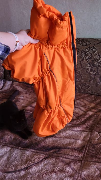 Продам комбинезон для собаки